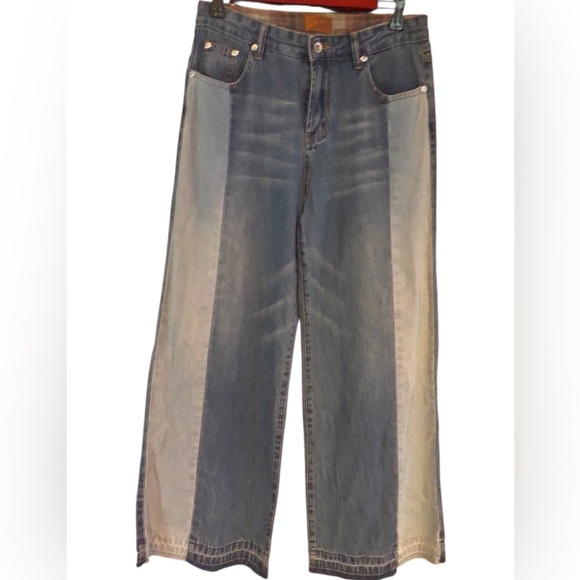 POL Two Toned wide Leg Jeans - Picture 1 of 5